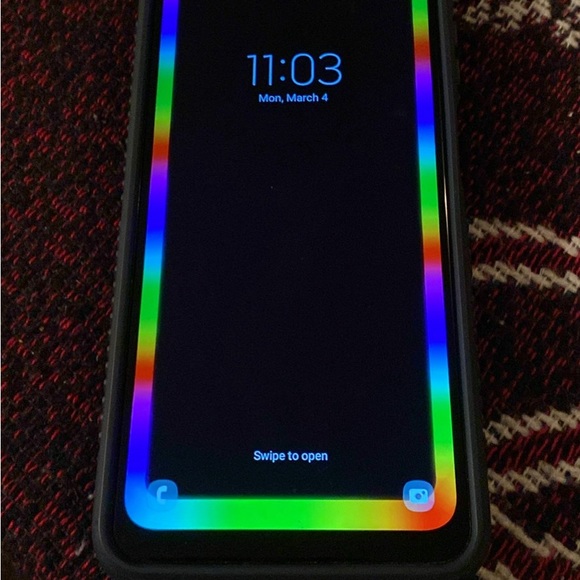I’m selling a galaxy cell phone that is brand new.